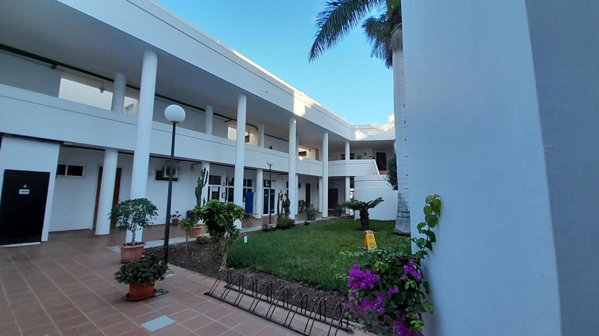 Apartments Island Village Heights Адехе Екстер'єр фото