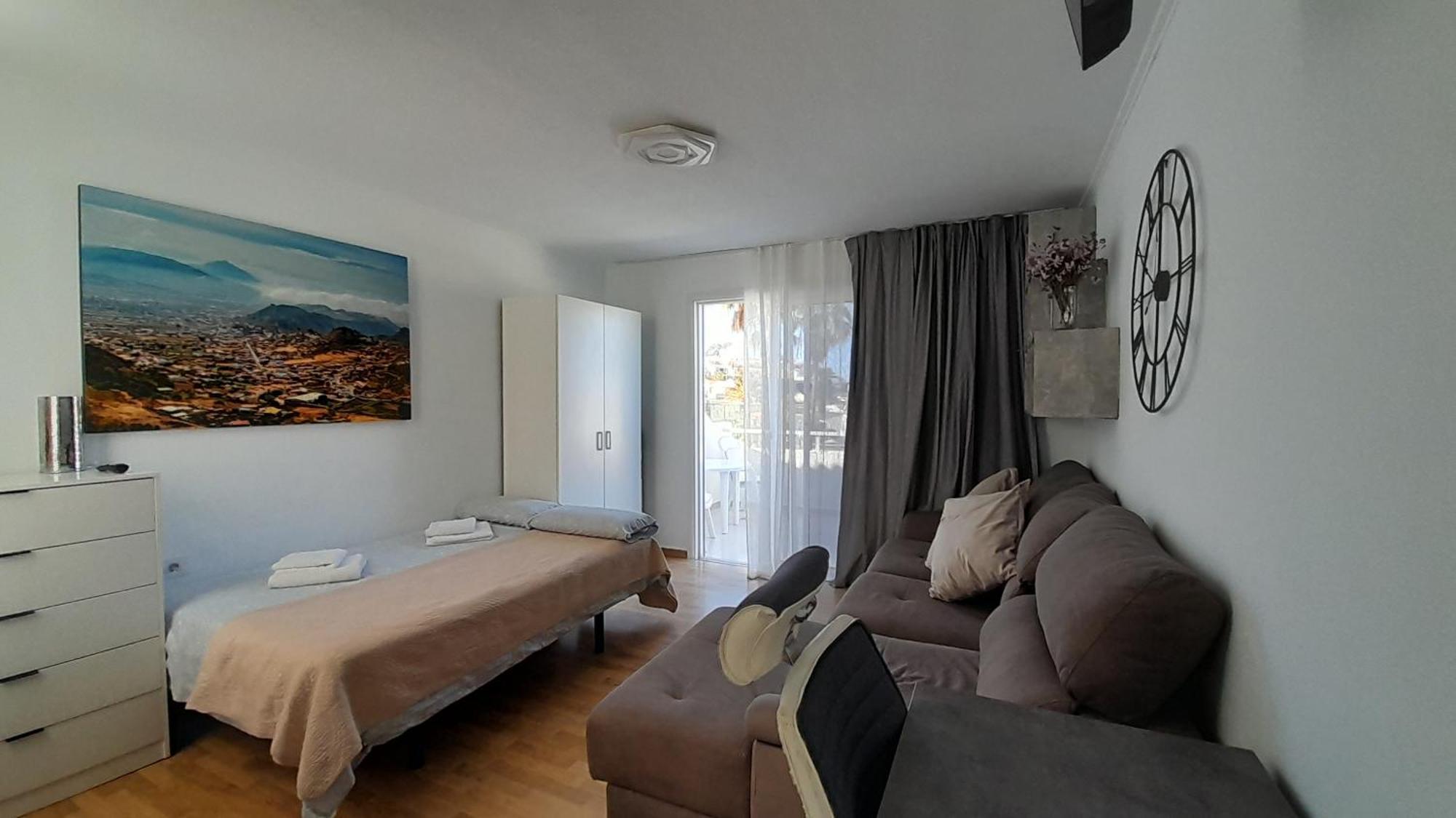 Apartments Island Village Heights Адехе Екстер'єр фото